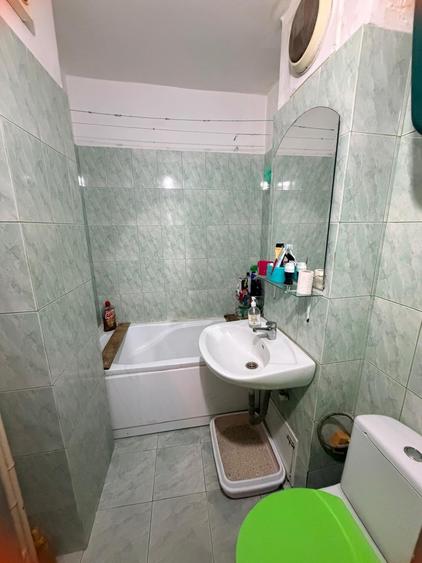 Apartament cu 3 camere în Păcurari