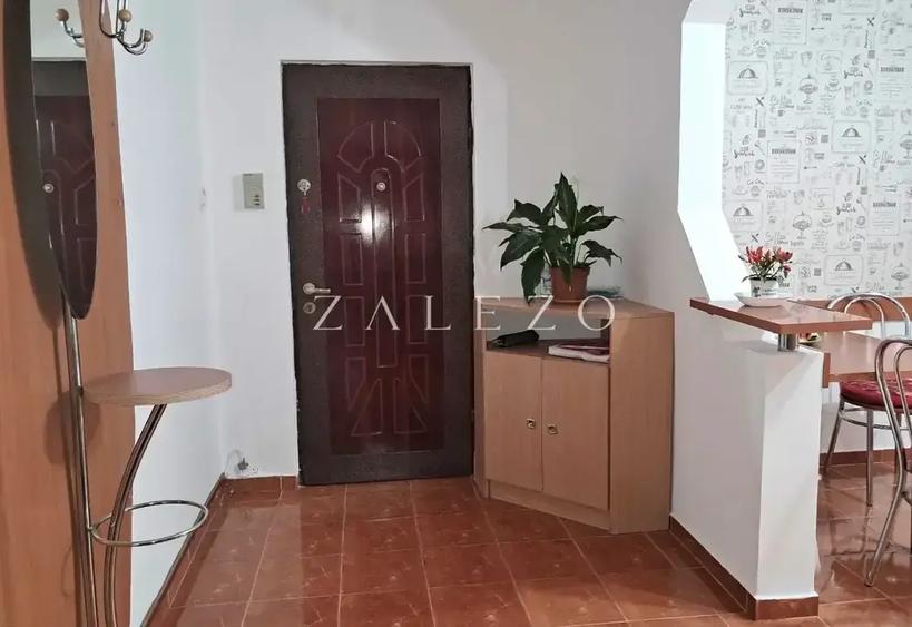 Apartament cu 2 camere semidecomandat, mobilat în Lipovei