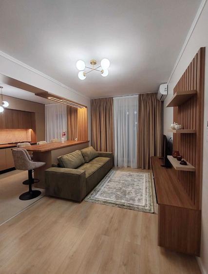 Apartament cu 2 camere nedecomandat, mobilat în Tomis Plus