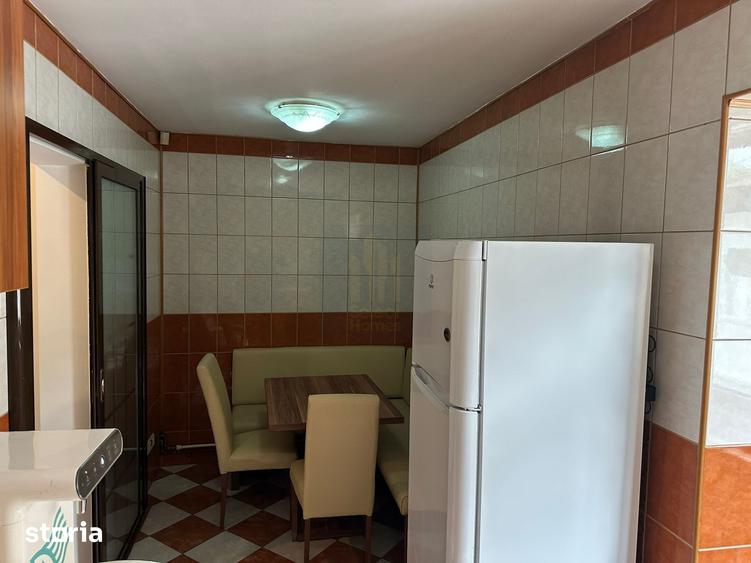 Apartament cu 4 camere decomandat, mobilat în Cotroceni