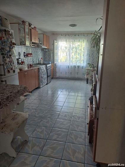 Casă cu 3 camere în Mogoșești