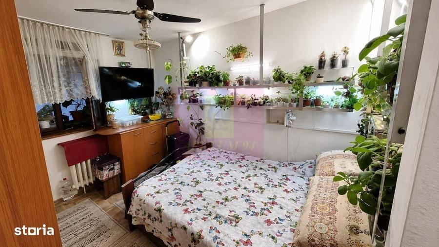 Apartament cu 3 camere semidecomandat în Brâncoveanu