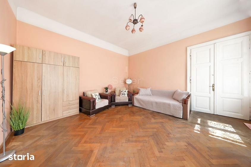 Apartament cu 6 camere în Centrul Istoric