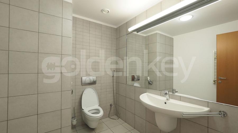 Apartament cu 3 camere semidecomandat, mobilat în Primăverii