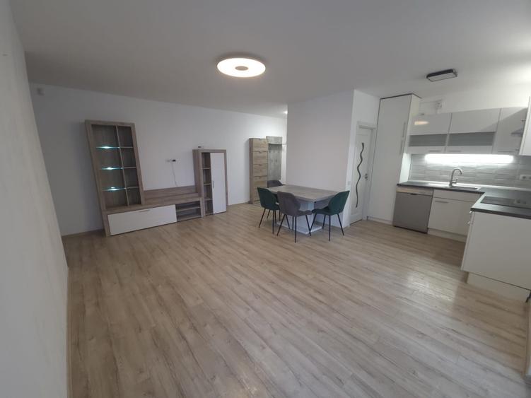 Apartament cu 2 camere semidecomandat în Unirii