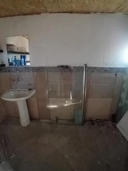Casă cu Teren 700 Mp în Dealu Viei