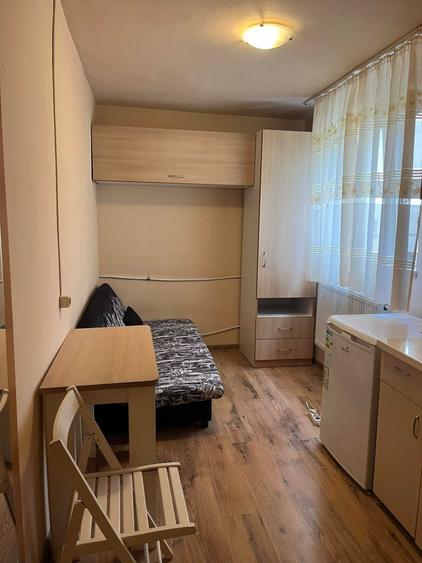 Garsonieră semidecomandată în Central