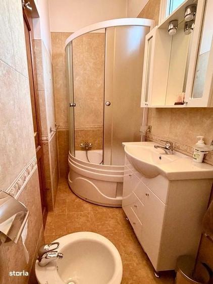 Apartament cu 2 camere decomandat în Centrul Istoric