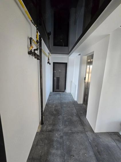 Apartament cu 3 camere decomandat în Micro 17