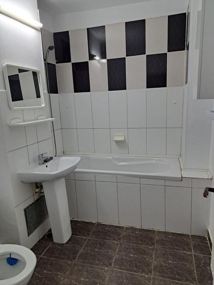 Garsonieră decomandată, mobilată în Gării