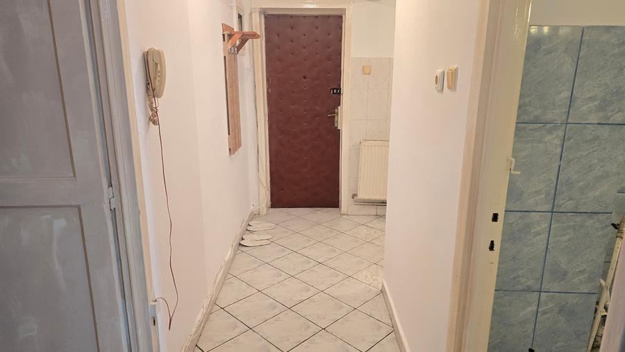 Inchiriez apartament 2 camere decomandat in Deva, Progresul (Enescu), etaj 3 - 4