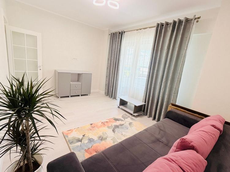 ROYAL TOWER, COPOU, DE INCHIRIAT APARTAMENT DECOMANDAT, 2 CAMERE - 4