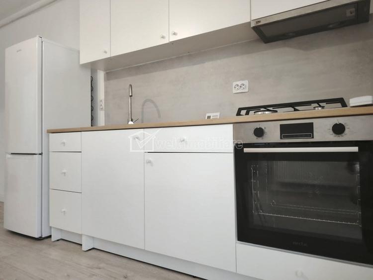 Apartament cu 3 camere decomandat în Chinteni