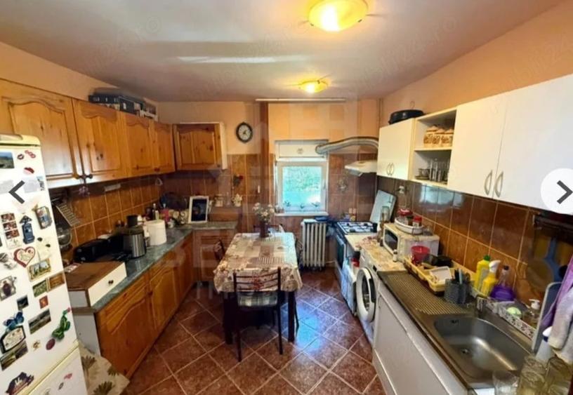 Apartament cu 2 camere semidecomandat în Brazda lui Novac