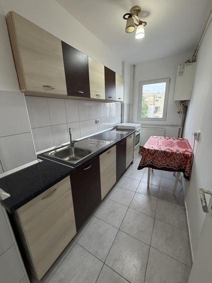 Garsonieră decomandată în Nord
