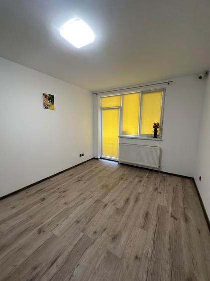 Spațiu comercial, de 63 mp, în Florești