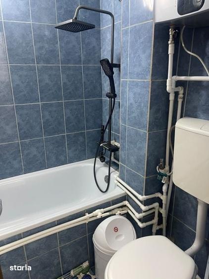 Garsonieră decomandată în Calea București