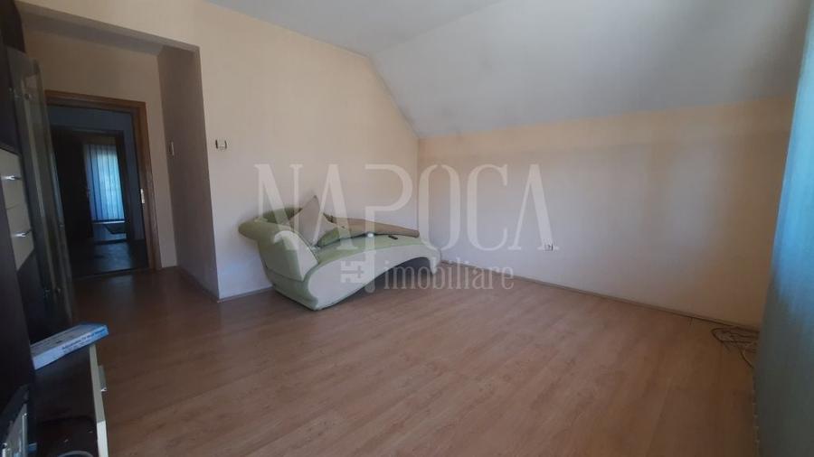 Casă individuală cu 7 camere cu Canalizare în Gruia