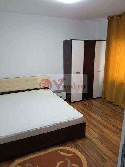 Apartament cu 3 camere decomandat, mobilat în I. C. Frimu