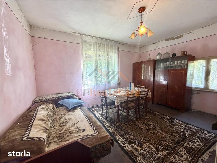 Casă cu 5 camere cu Teren 1788 Mp în Căpâlna