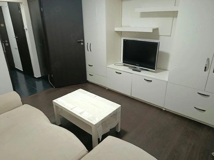 Garsonieră decomandată în Buziașului