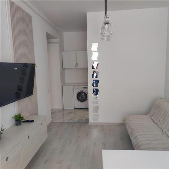 Apartament cu 2 camere decomandat, mobilat în Roșu