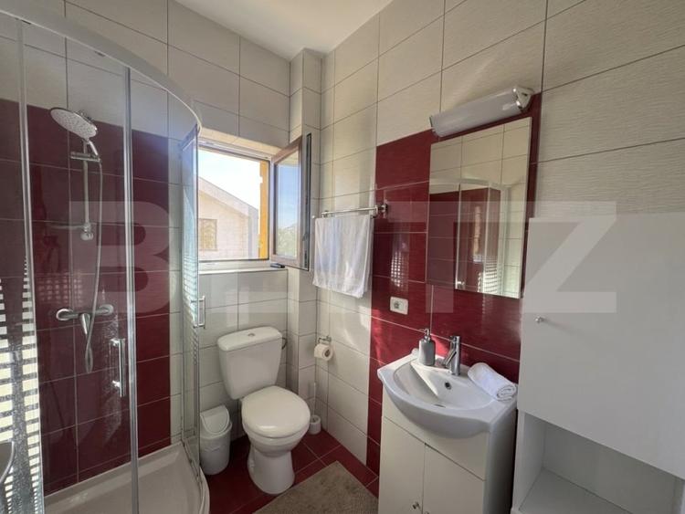 Apartament cu 3 camere semidecomandat, mobilat în Giroc