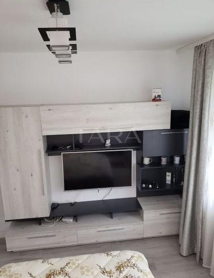 Apartament cu 2 camere decomandat, mobilat în Baciu