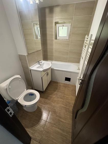 Vand apartament cu 4 camere zona Obcini - 1