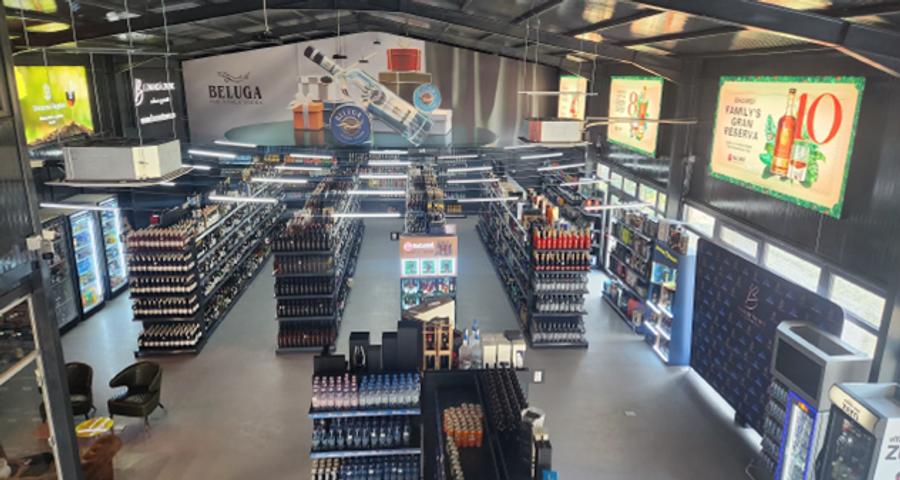 Spațiu comercial, de 390 mp, în Săbăreni