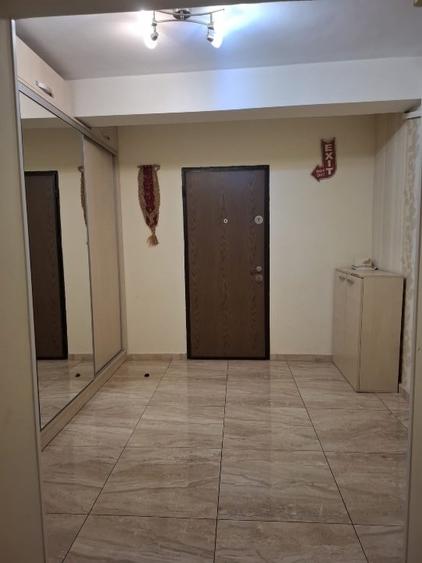 Apartament cu 3 camere decomandat, mobilat în Unirii