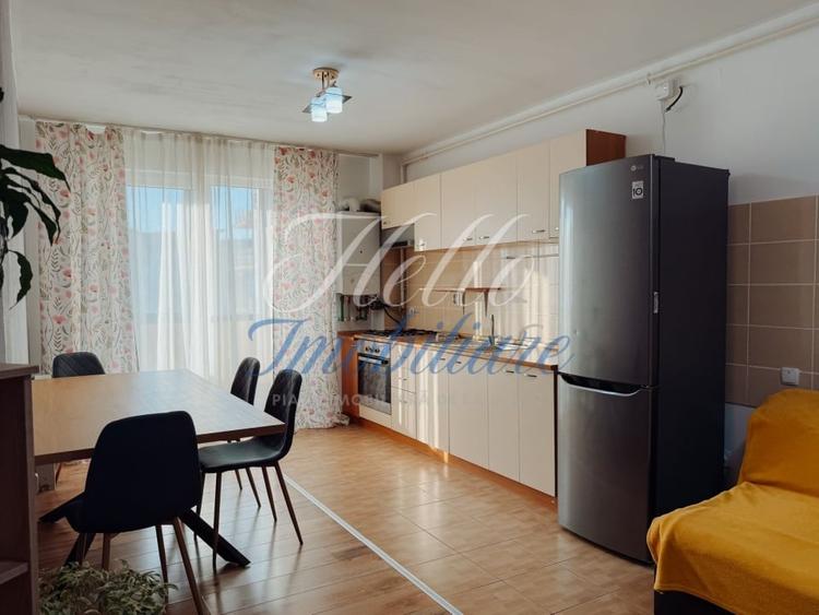 Vand apartament 2 camere 58mp+balcon 6mp zona Florilor - 6