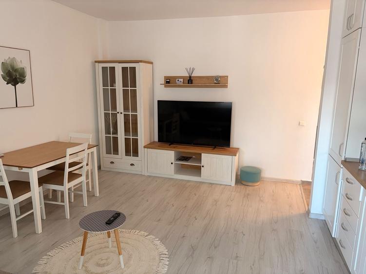 Apartament cu 3 camere decomandat în Chiajna