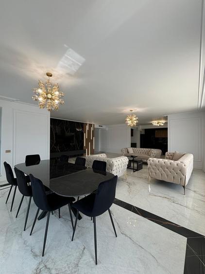 Penthouse cu 5 camere decomandat în Pipera