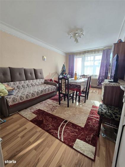 Apartament cu 3 camere decomandat în Alexandru cel Bun