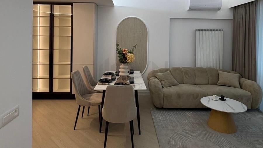 Apartament cu 3 camere semidecomandat, mobilat în Pipera