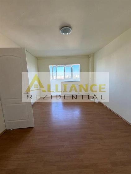 Apartament cu 2 camere semidecomandat în Berceni