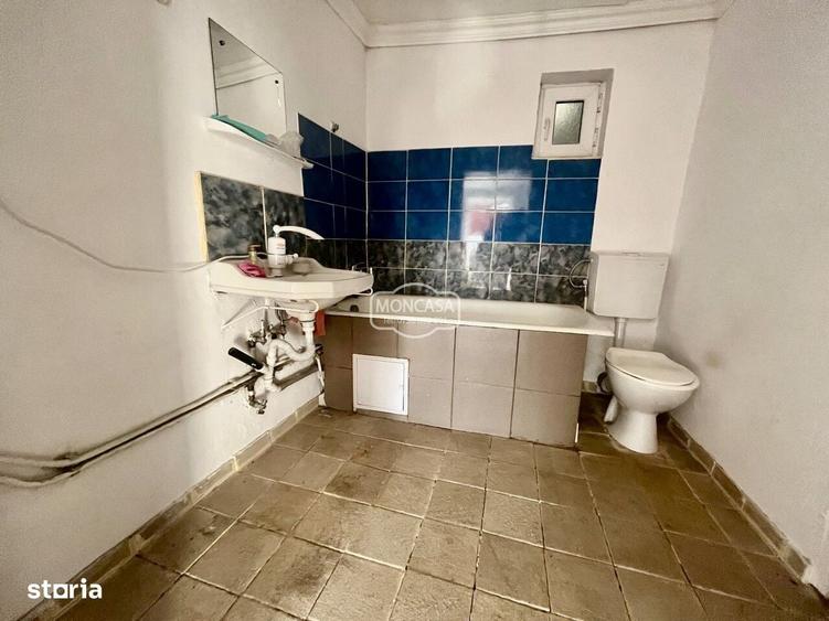 Casă cu 3 camere cu Teren 1050 Mp în Central