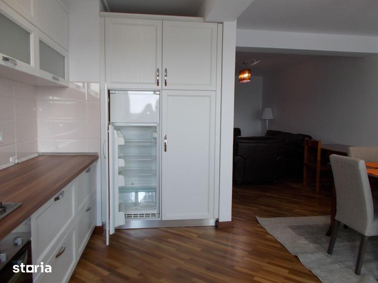 Apartament cu 3 camere decomandat în Calea Dumbrăvii