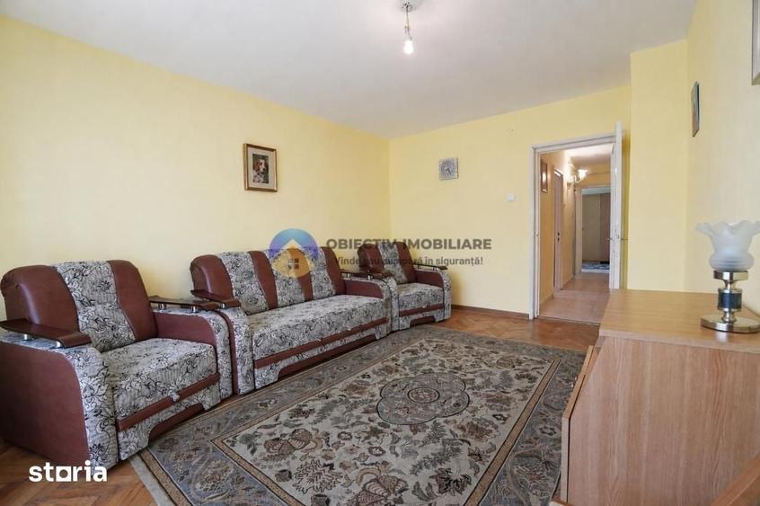 Apartament cu 2 camere decomandat în Mărăței
