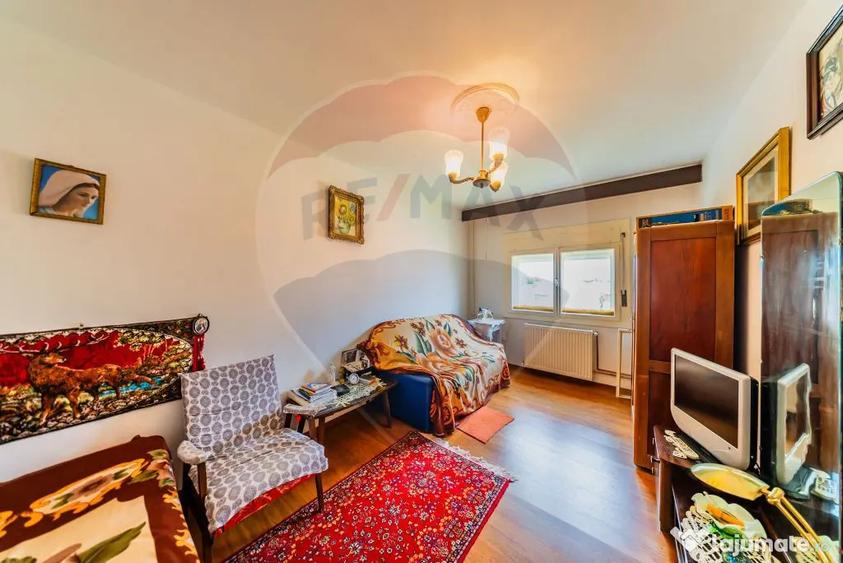 Apartament cu 2 camere semidecomandat, mobilat în Boul Roșu