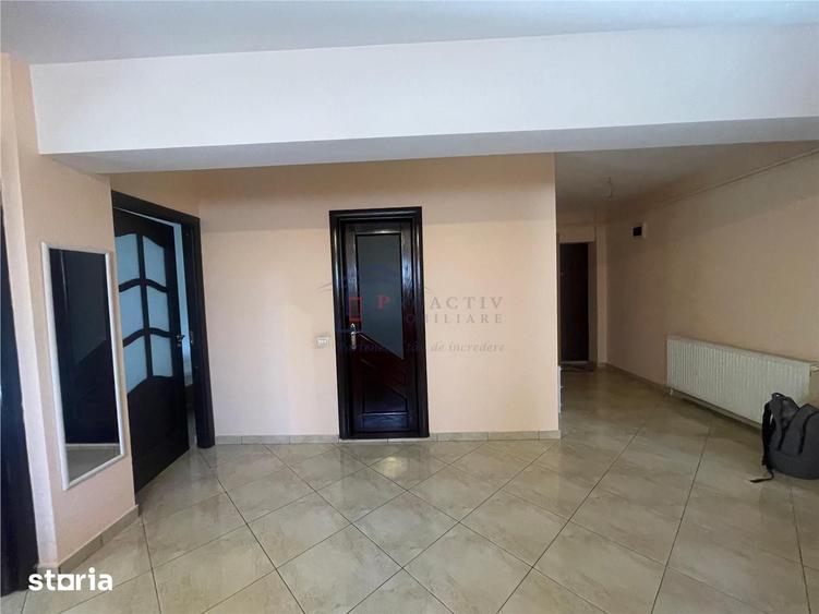 Apartament cu 3 camere în Șcheia