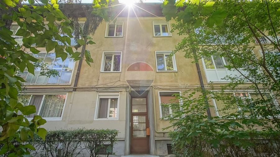 Apartament cu 2 camere decomandat în Centrul Civic