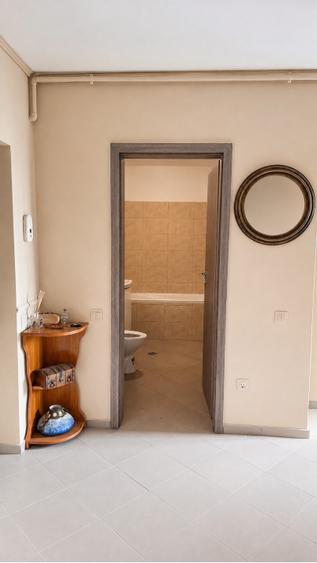 Apartament cu 2 camere semidecomandat în 1 Decembrie 1918
