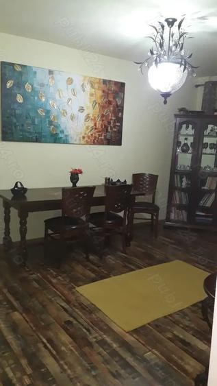 Apartament cu 4 camere decomandat în Găești