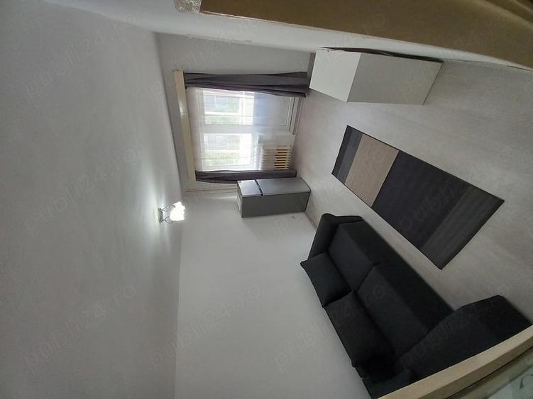 Garsonieră decomandată în Central