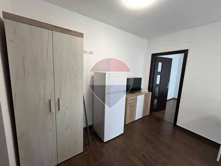 Apartament cu 2 camere, mobilat în Florești