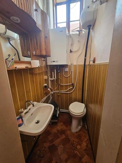 Casă individuală cu 4 camere cu Teren 489 Mp în Central