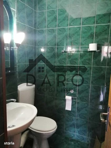 Apartament cu 3 camere decomandat în Mureșeni