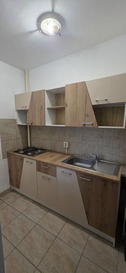Garsonieră semidecomandată, mobilată în Drumul Taberei